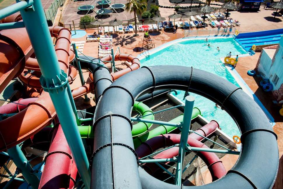 Een foto van het zwembad bij HL Aparthotel Paradise Island