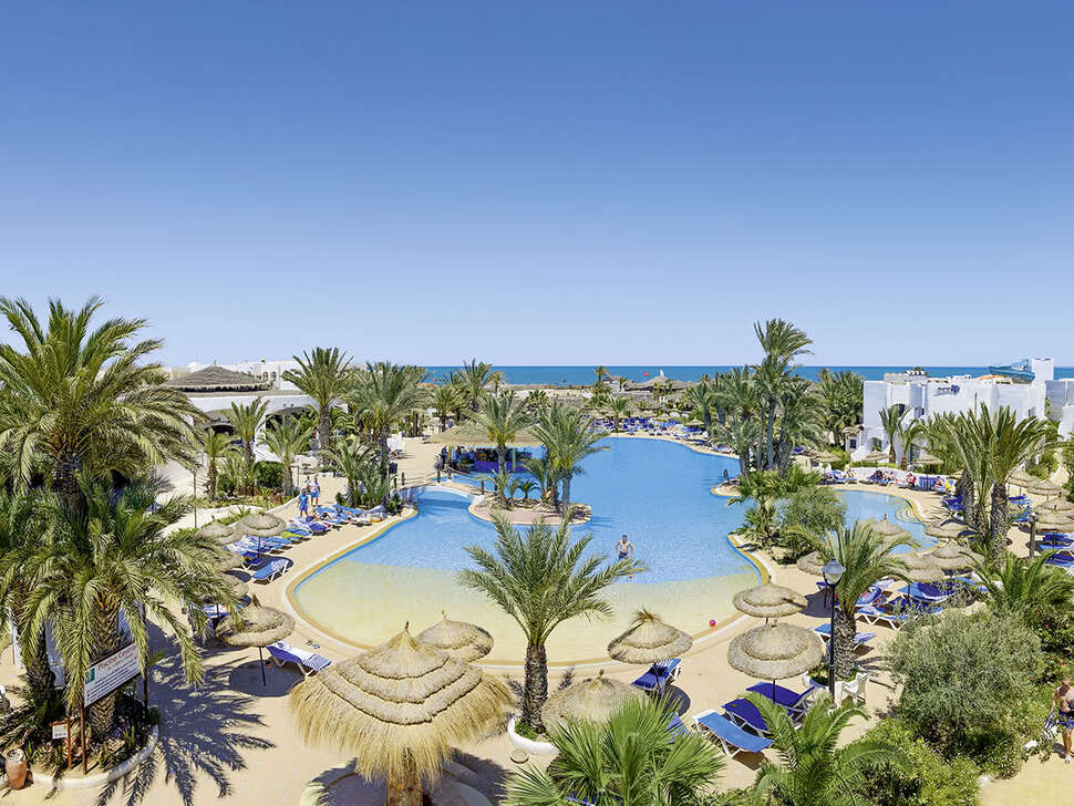 Ein Foto vom Pool im Hotel Fiesta Beach