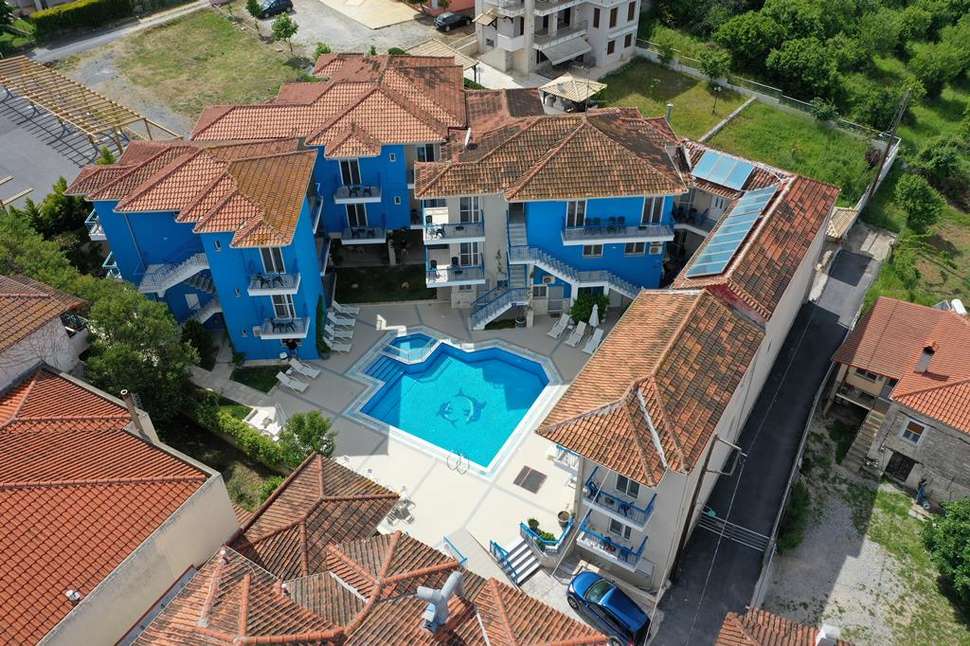 Een foto van het zwembad bij Stratos Hotel