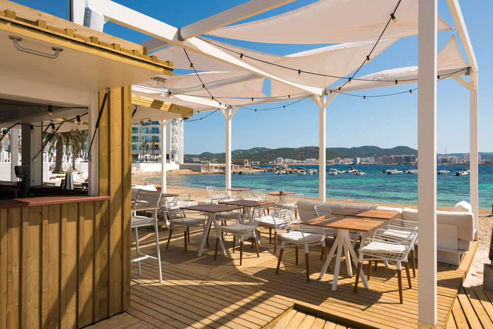 Ein Foto von den Einrichtungen im Amare Beach Hotel Ibiza