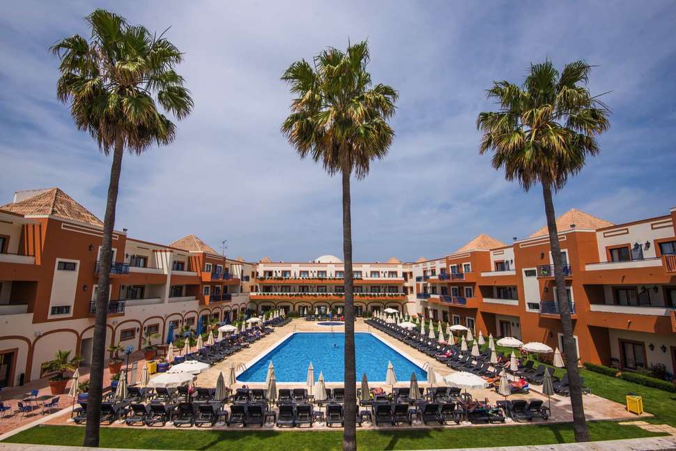 Een foto van het zwembad bij Vila Gale Tavira