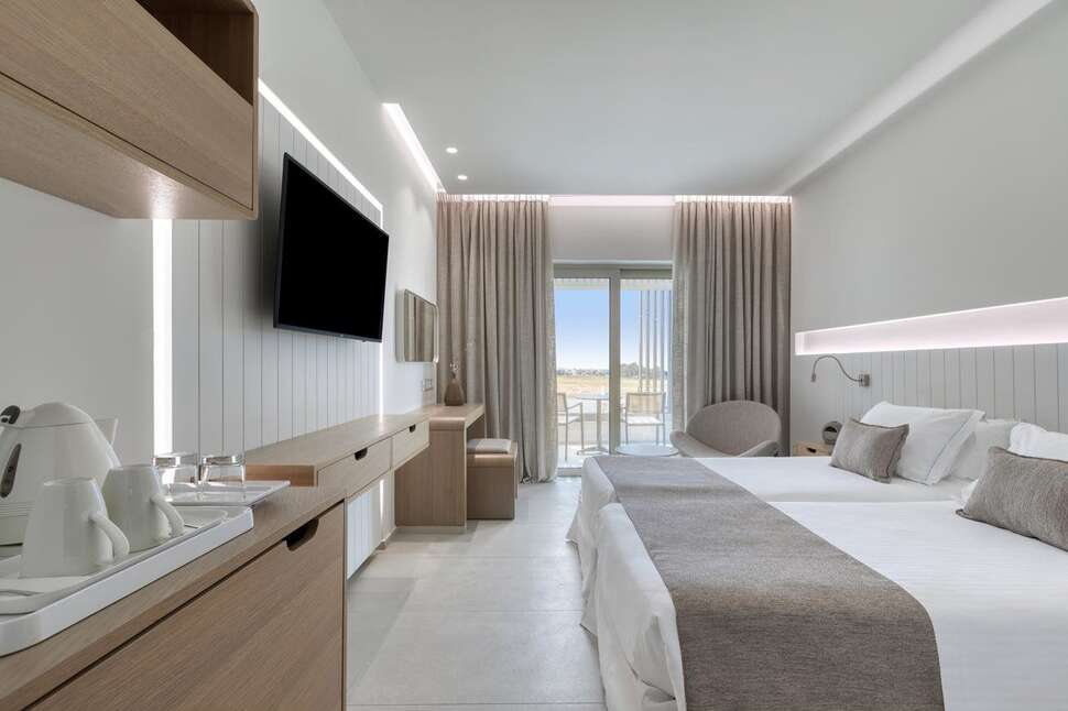 Een foto van Neptune Luxury Resort