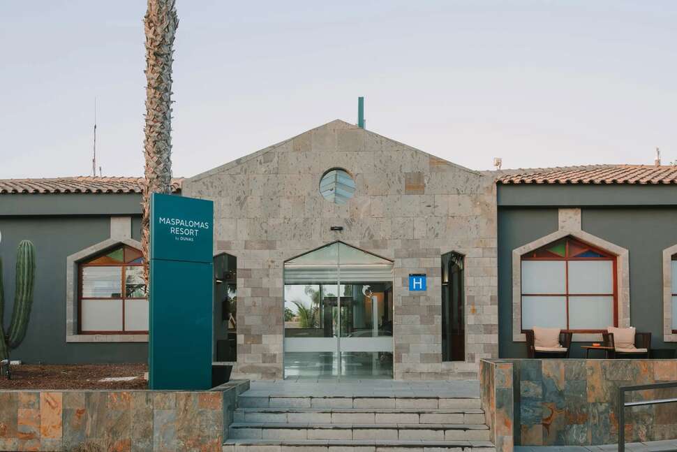 Een foto van de buitenkant van Maspalomas Resort by Dunas