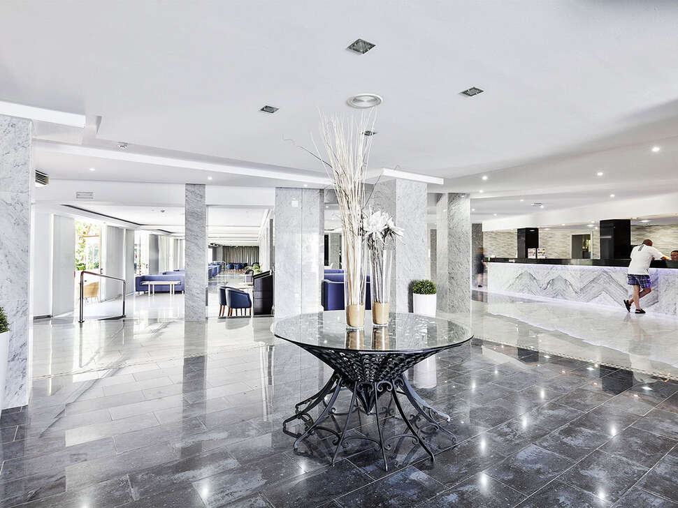 Een foto van het interieur van Hotel Best Siroco
