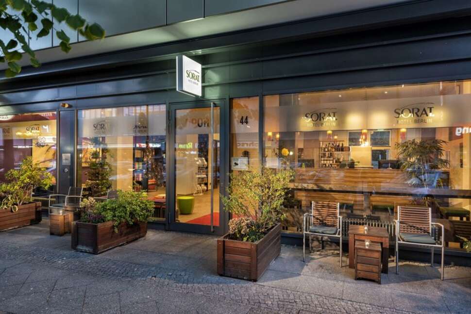 Een foto van Sorat Hotel Ambassador