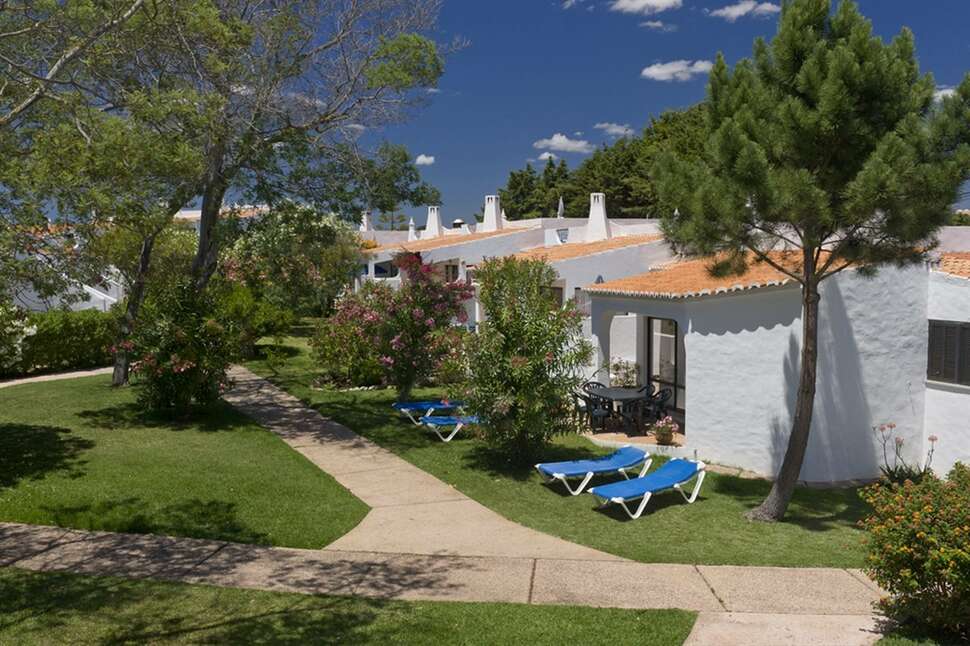 Ein Foto von der Außenansicht des Rocha Brava Resort