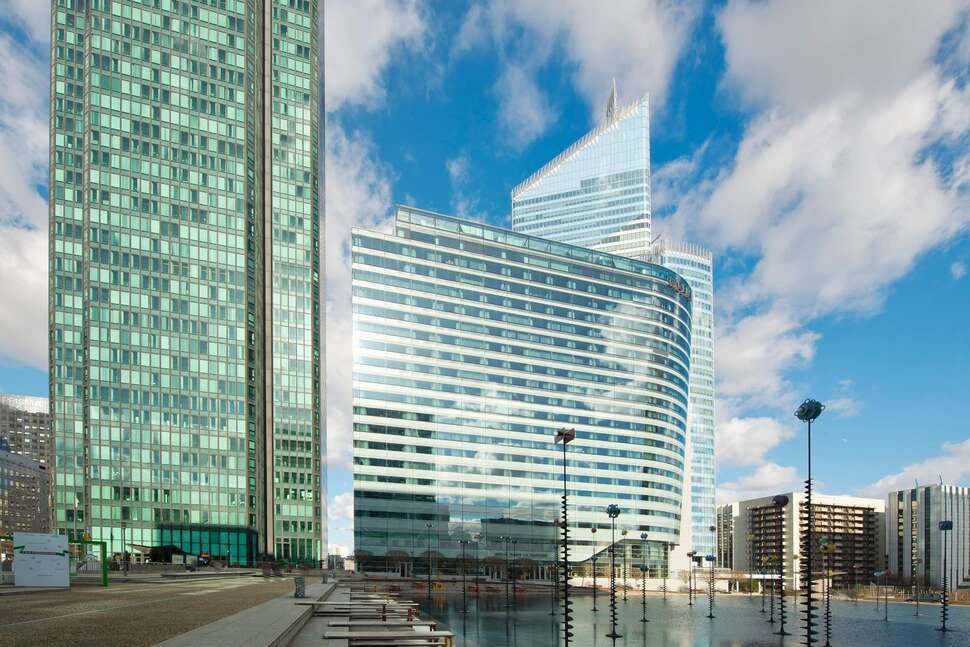 Ein Foto von der Außenansicht des Melia Paris La Defense