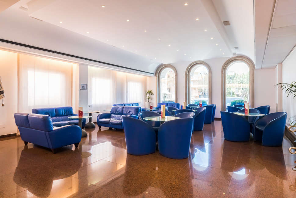 Een foto van de faciliteiten bij Astoria Palace Hotel