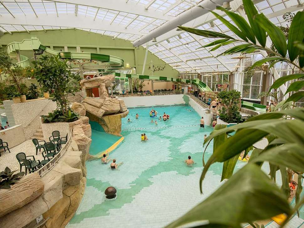 Een foto van het zwembad bij Center Parcs Les Ardennes