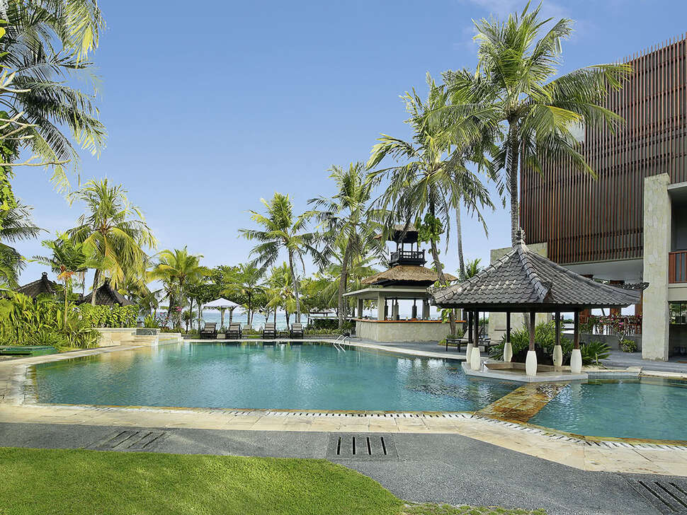 Een foto van het zwembad bij Candi Beach Resort & Spa