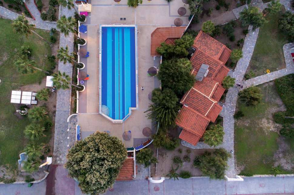 Een foto van het zwembad bij Atlantis Hotel