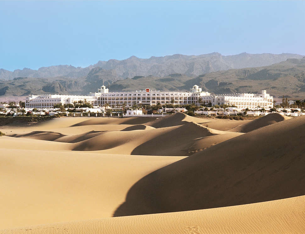 Een foto van de buitenkant van Riu Palace Maspalomas