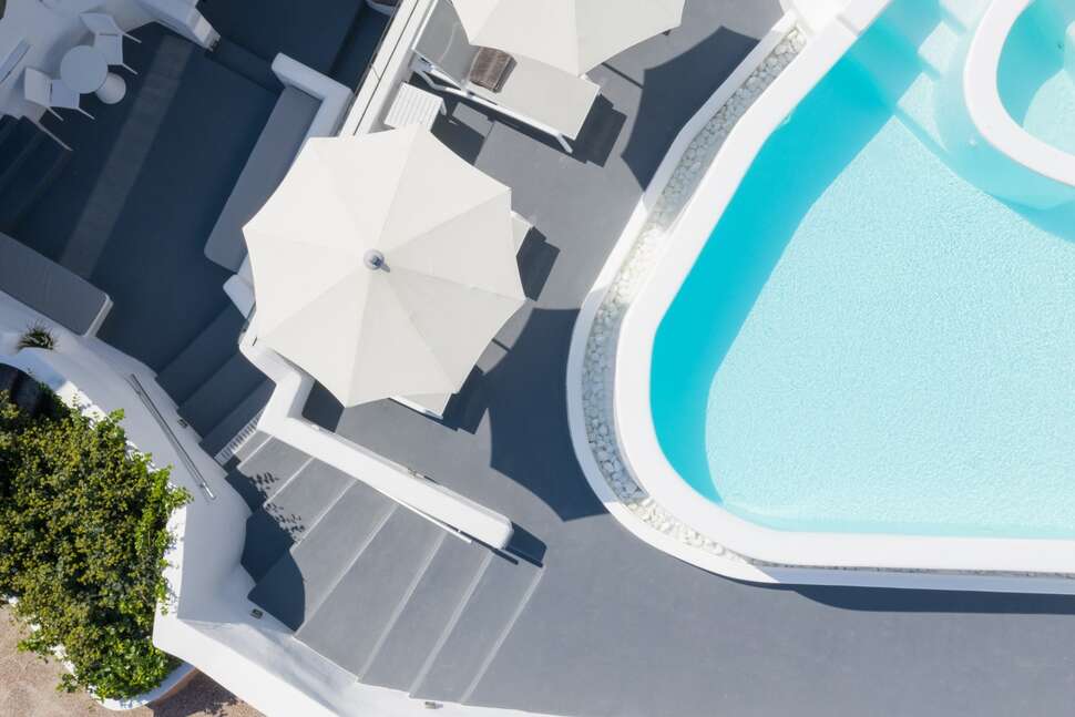 Een foto van het zwembad bij White Concept Caves