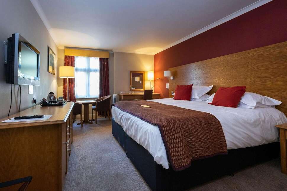 Ein Foto The Bridge Hotel