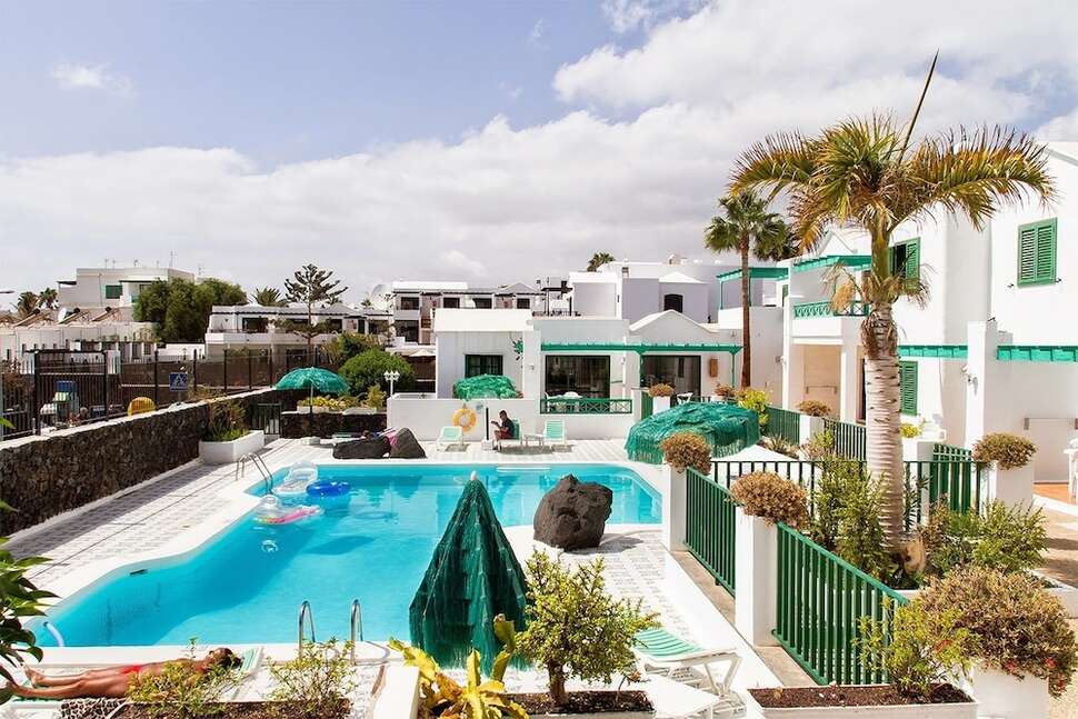 Ein Foto vom Pool im Apartments Las Acacias