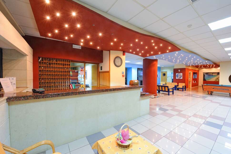 Een foto van het interieur van Agrabella Hotel