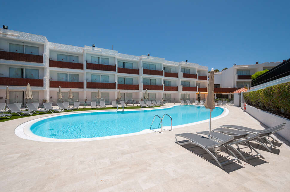 Ein Foto vom Pool im Apartments Dunasol