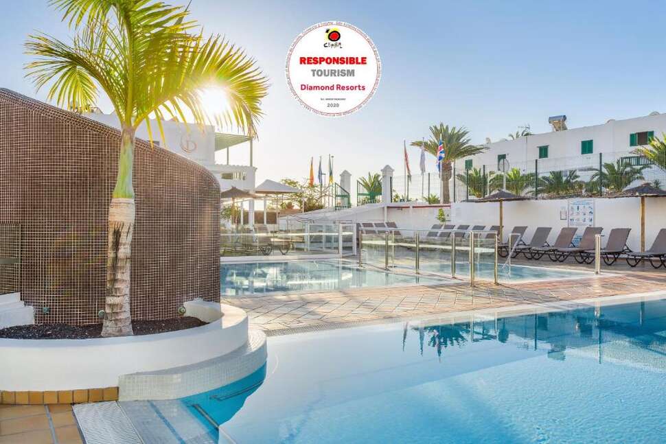 Een foto van het zwembad bij Club del Carmen by Diamond Resorts