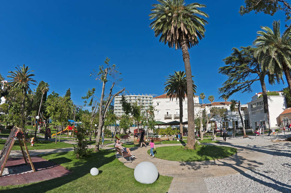 Een foto van het terras bij Grand Hotel Park