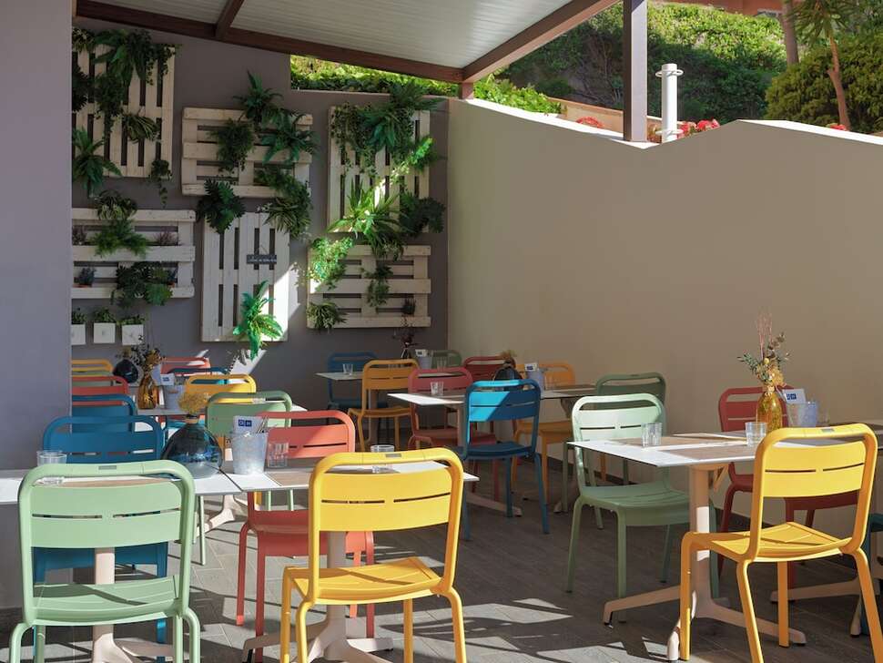 Een foto van H10 Mediterranean Village