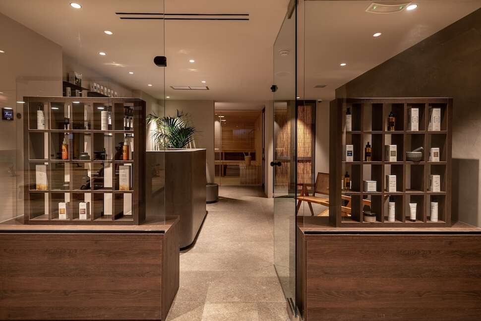 Een foto van de faciliteiten bij Theros All Suite Hotel