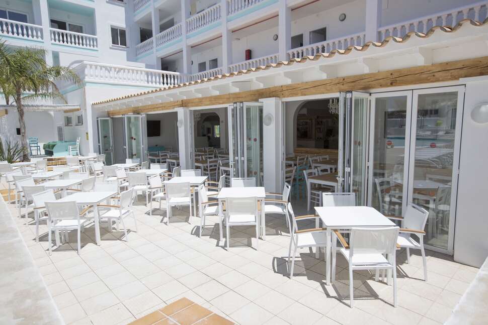Een foto van Endlss Beach & Disco Hotel Ibiza