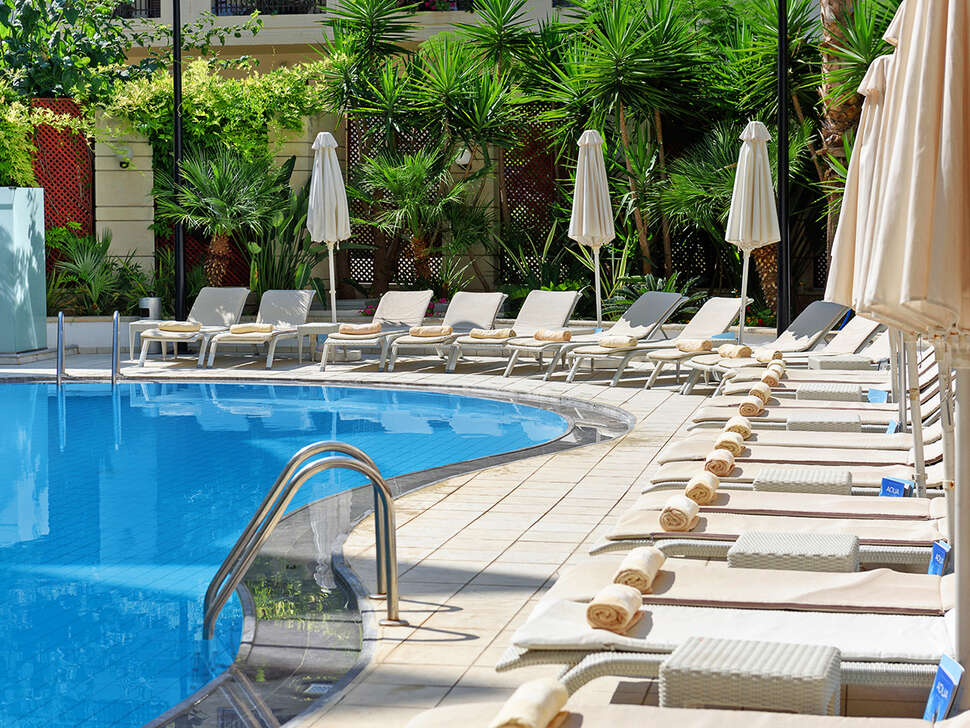 Ein Foto vom Pool im Aquila Porto Rethymnon