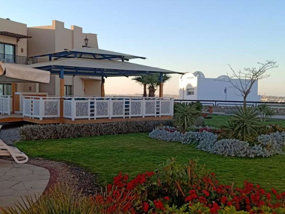 Ein Foto Sky View Suites Hotel