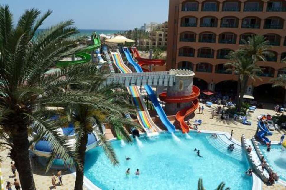 Een foto van het zwembad bij Hotel Marabout