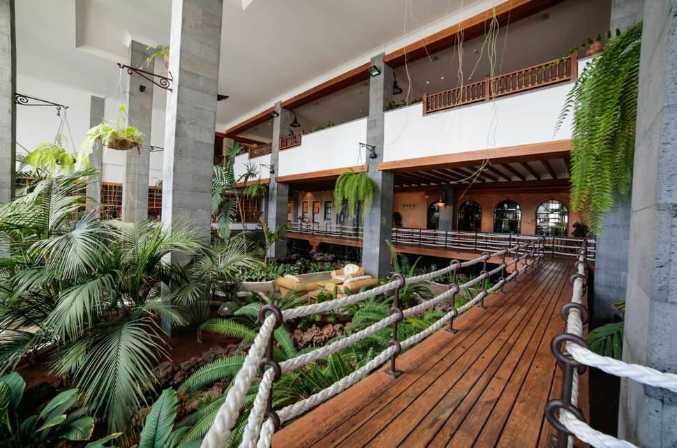 Een foto van het interieur van Princesa Yaiza Suite Hotel Resort