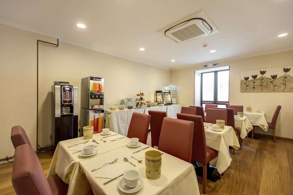 Een foto van de faciliteiten bij Romoli Hotel
