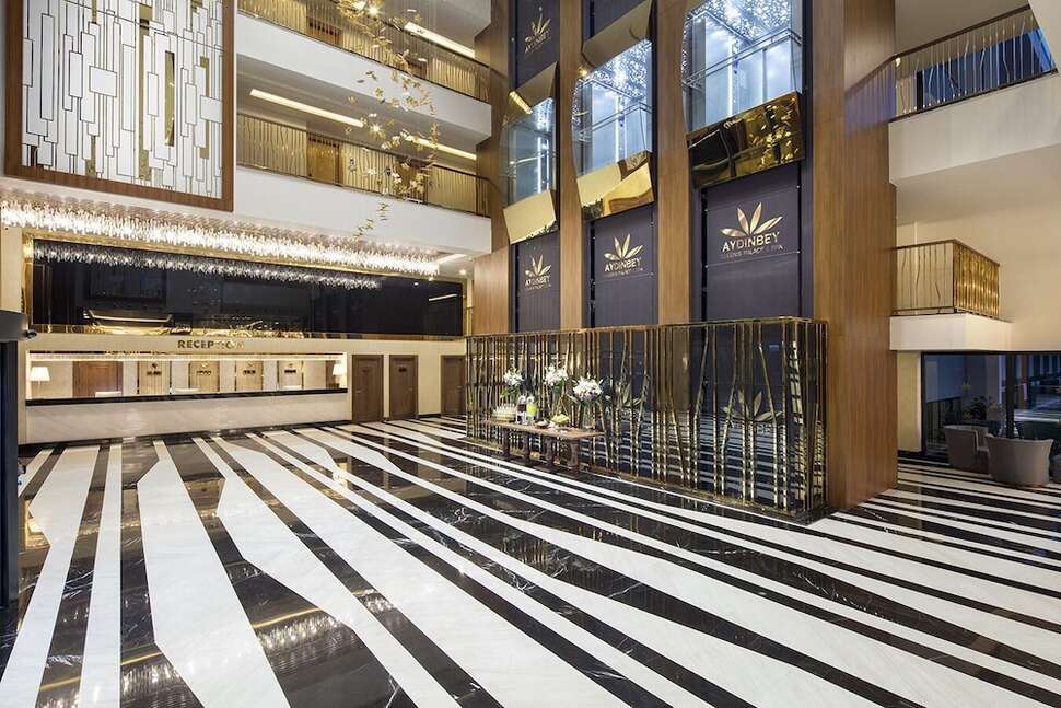 Een foto van het interieur van Aydinbey Queen's Palace & Spa