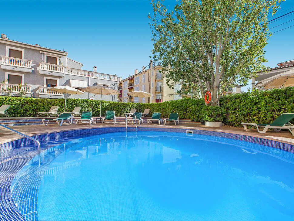 Ein Foto vom Pool im Hotel Bella Mar