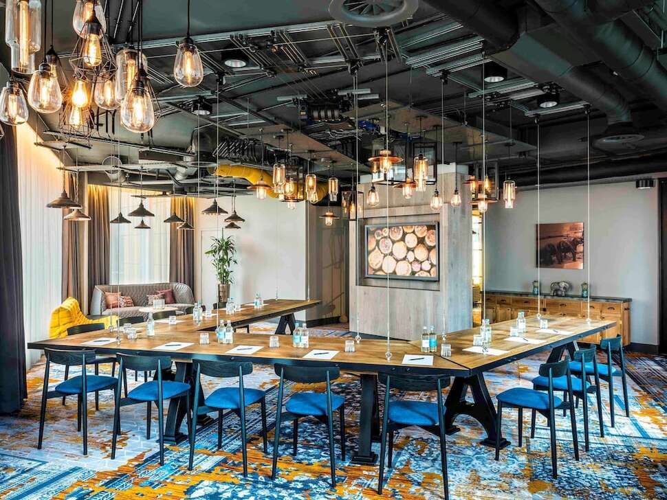 Een foto van het interieur van Novotel London Canary Wharf