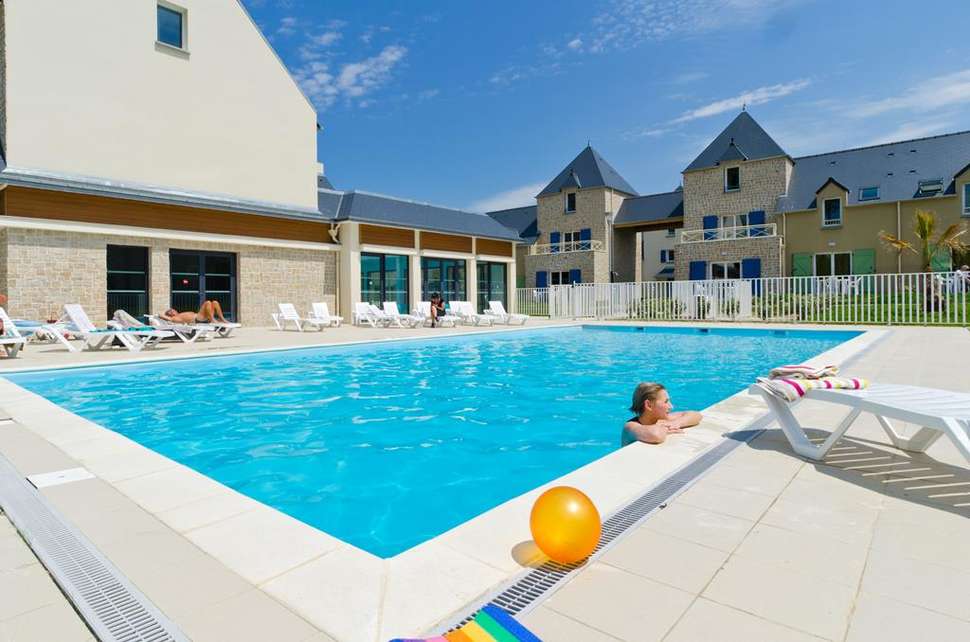 Een foto van het zwembad bij Le Domaine des Mauriers