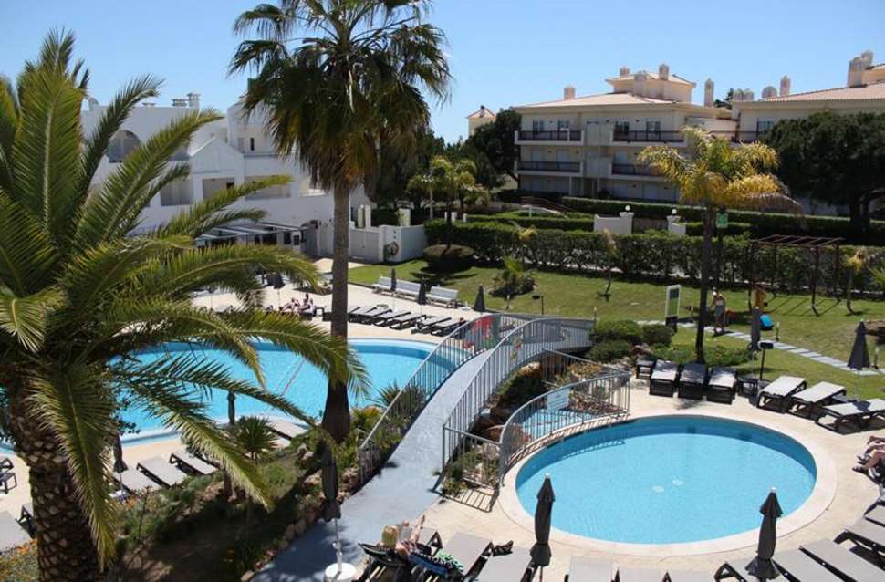 Een foto van het zwembad bij Appartementen Natura Algarve Club