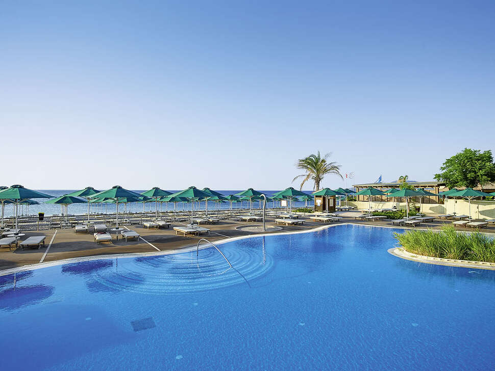 Ein Foto vom Pool im Esperos Mare Resort