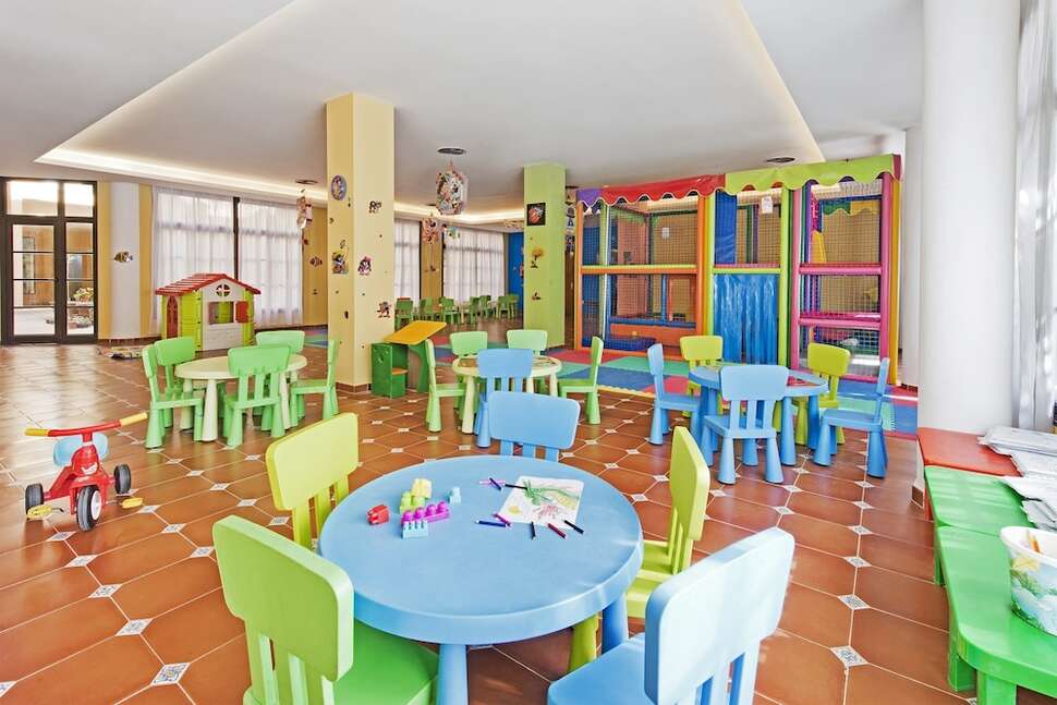 Een foto van de faciliteiten bij Elba Castillo San Jorge & Antigua Suite Hotel