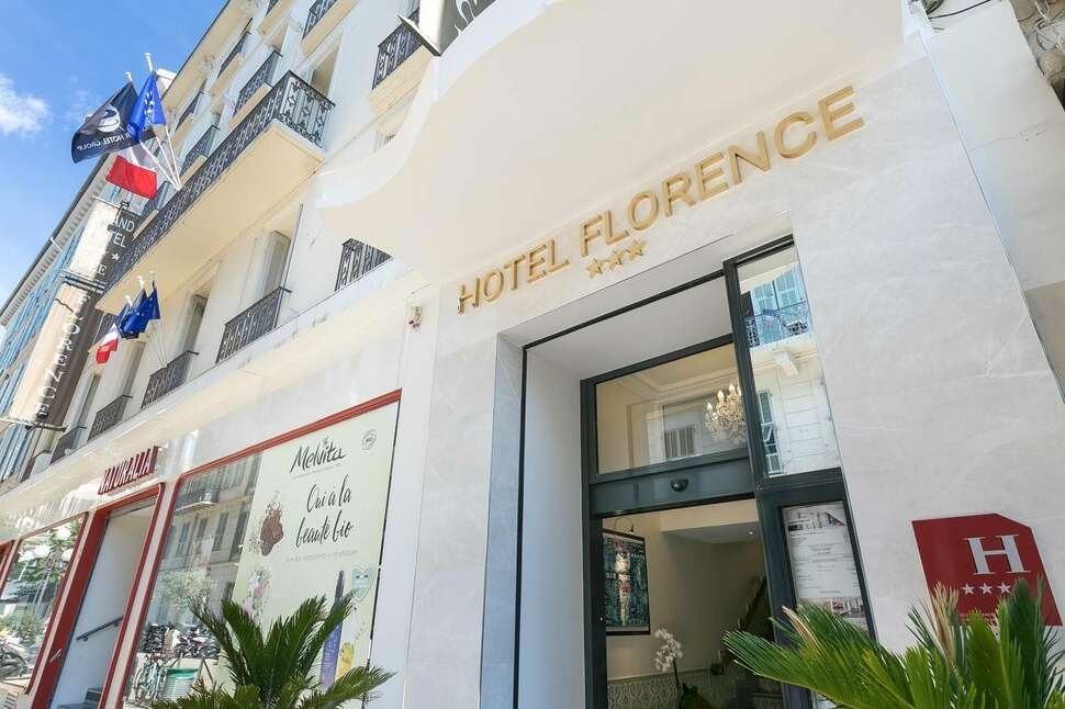Ein Foto von der Außenansicht des Hotel Florence Nice
