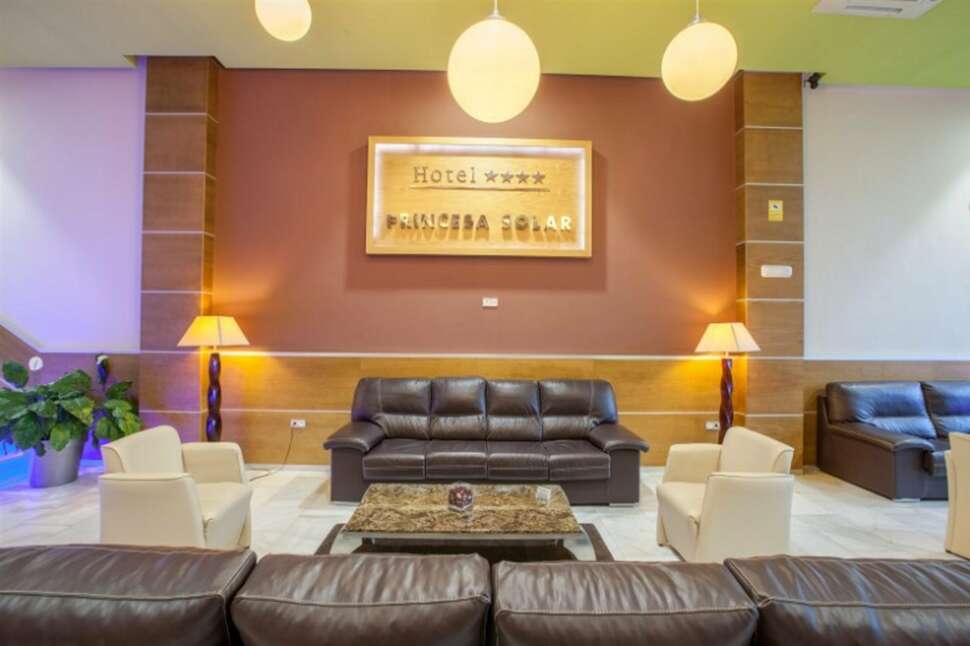 Een foto van het interieur van Hotel Princesa Solar