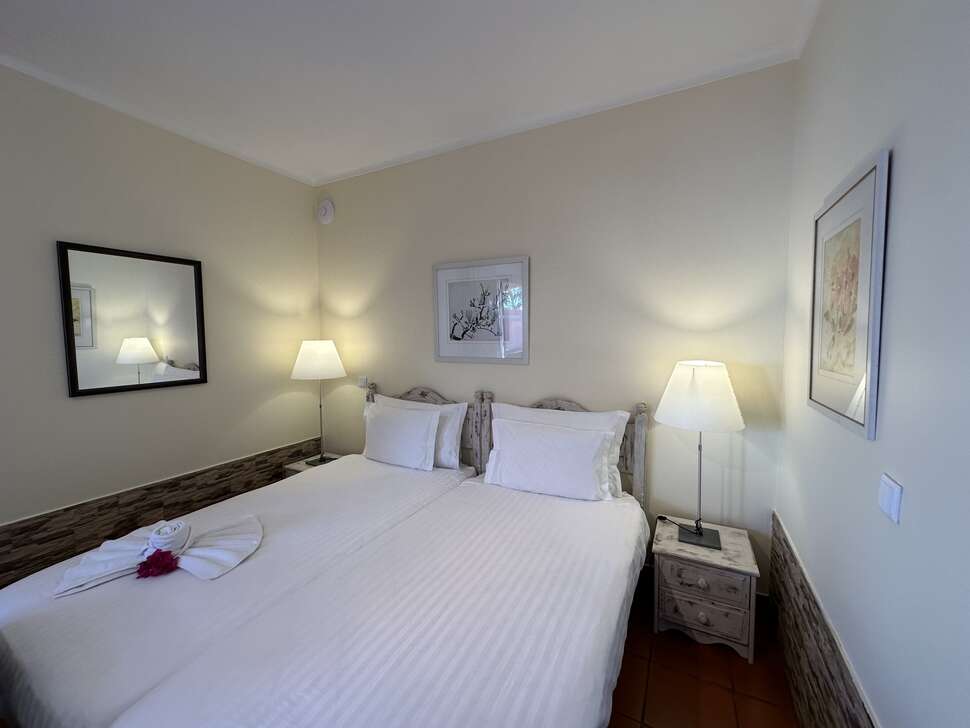 Ein Foto Inn & Art Hotel