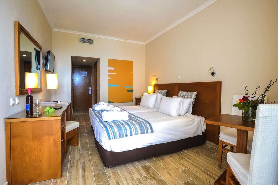 Een foto van Alexander The Great Beach Hotel