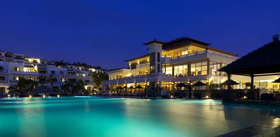 Een foto van het zwembad bij Regency Country Club Appartementen & Suites