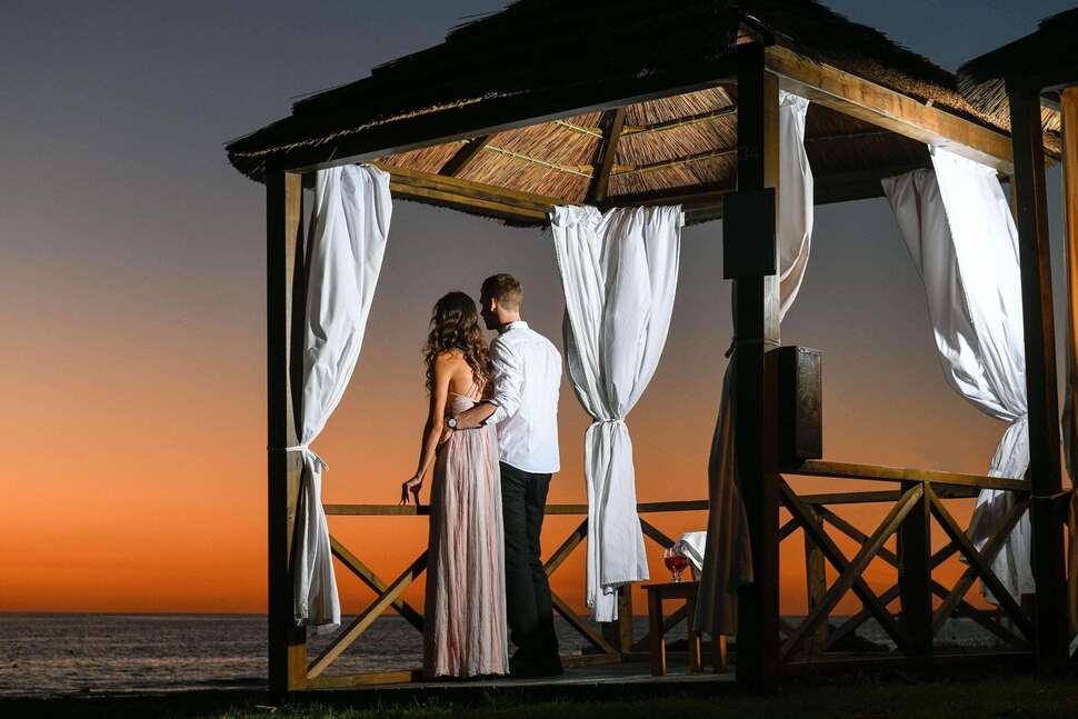 Ein Foto Constantinou Bros Athena Royal Beach Hotel