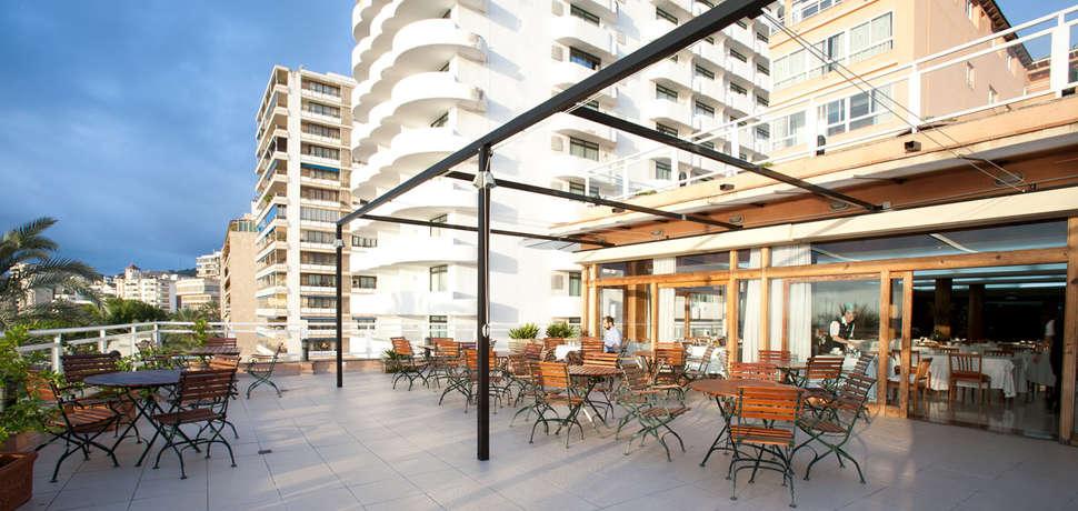 Een foto van het terras bij Hotel Mirador