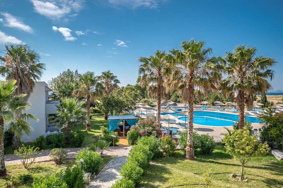 Een foto van Evripides Village Beach Hotel