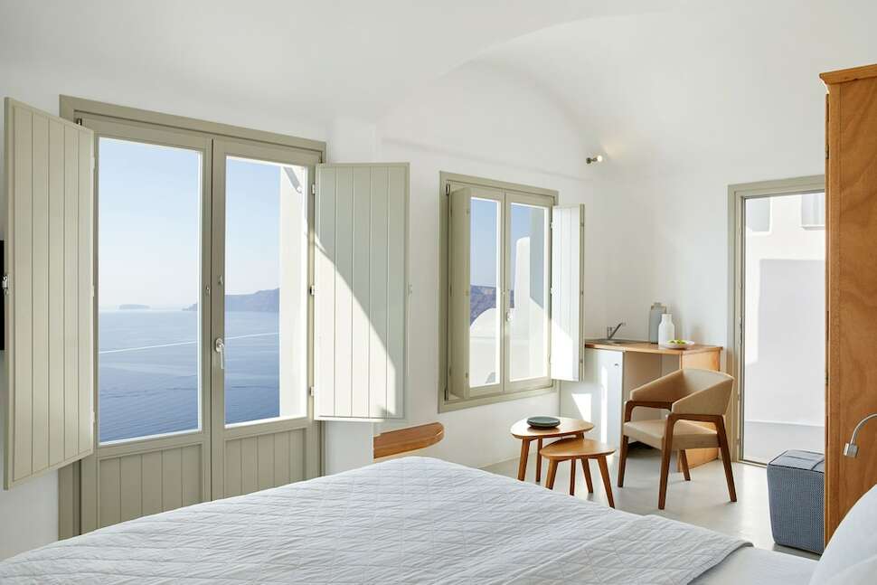 Een foto van La Perla Villas & Suites