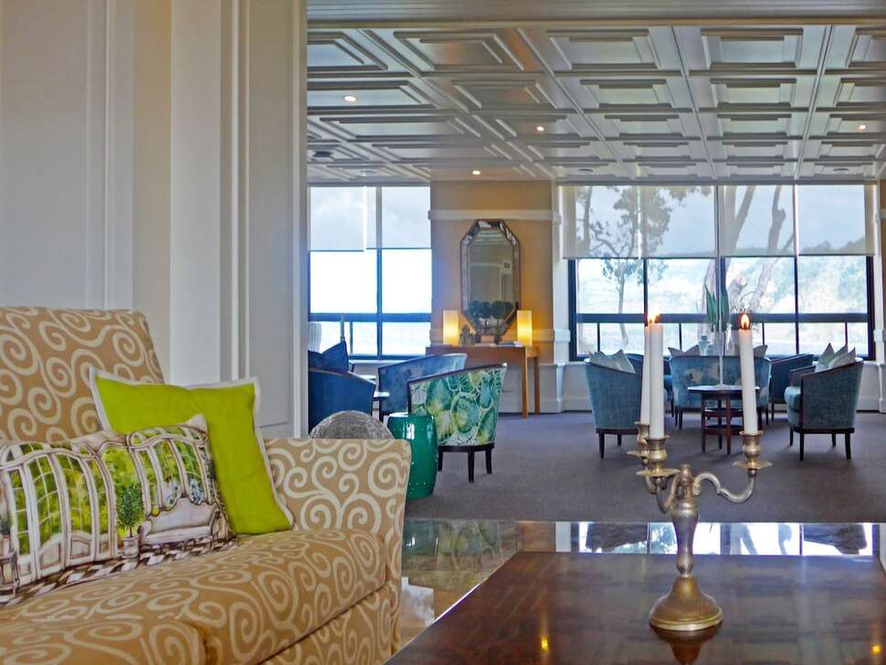 Een foto van het interieur van Pestana Bahia Praia