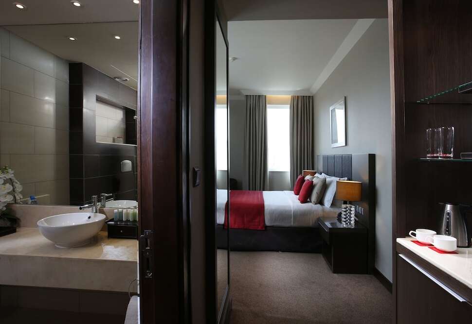 Een foto van Ramada by Wyndham Downtown Abu Dhabi