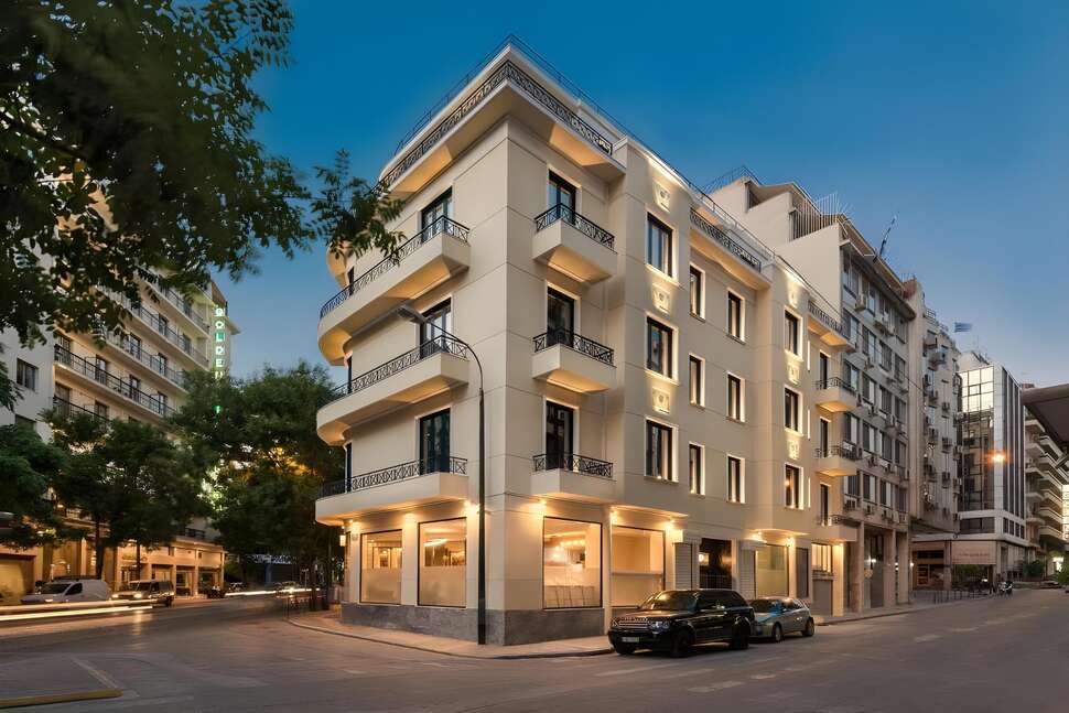 Een foto van de buitenkant van Athens One Smart Hotel